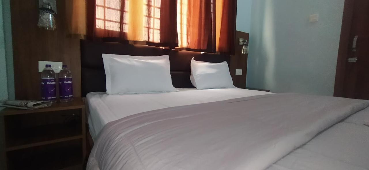Hotel Comfort Inn Homestay Дехрадун Екстериор снимка