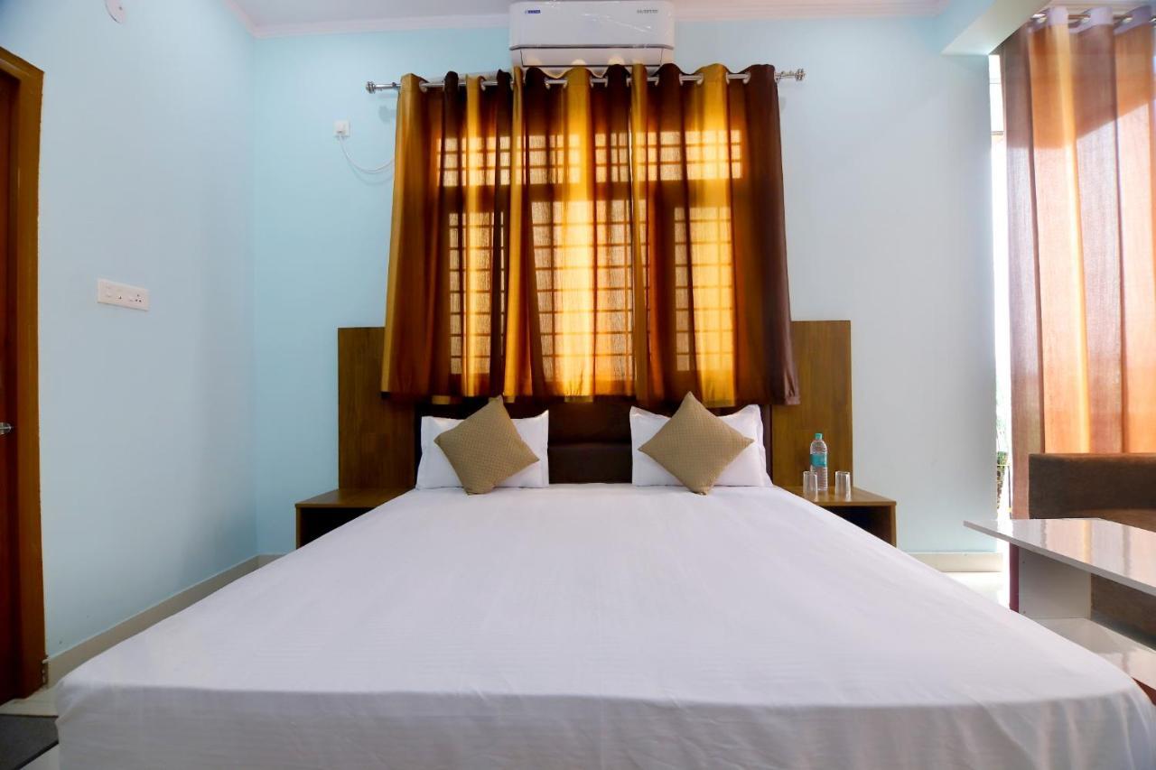 Hotel Comfort Inn Homestay Дехрадун Екстериор снимка