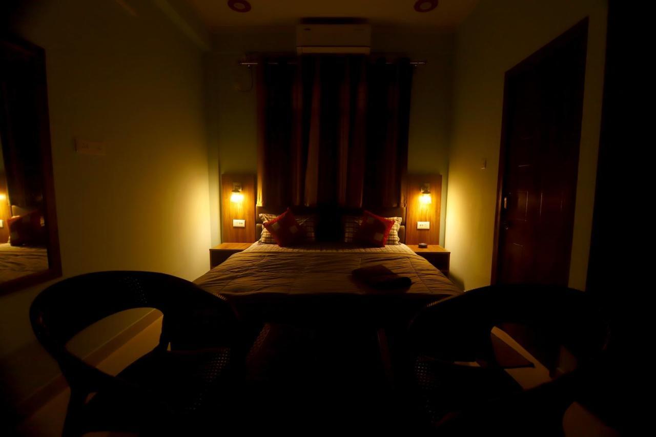 Hotel Comfort Inn Homestay Дехрадун Екстериор снимка