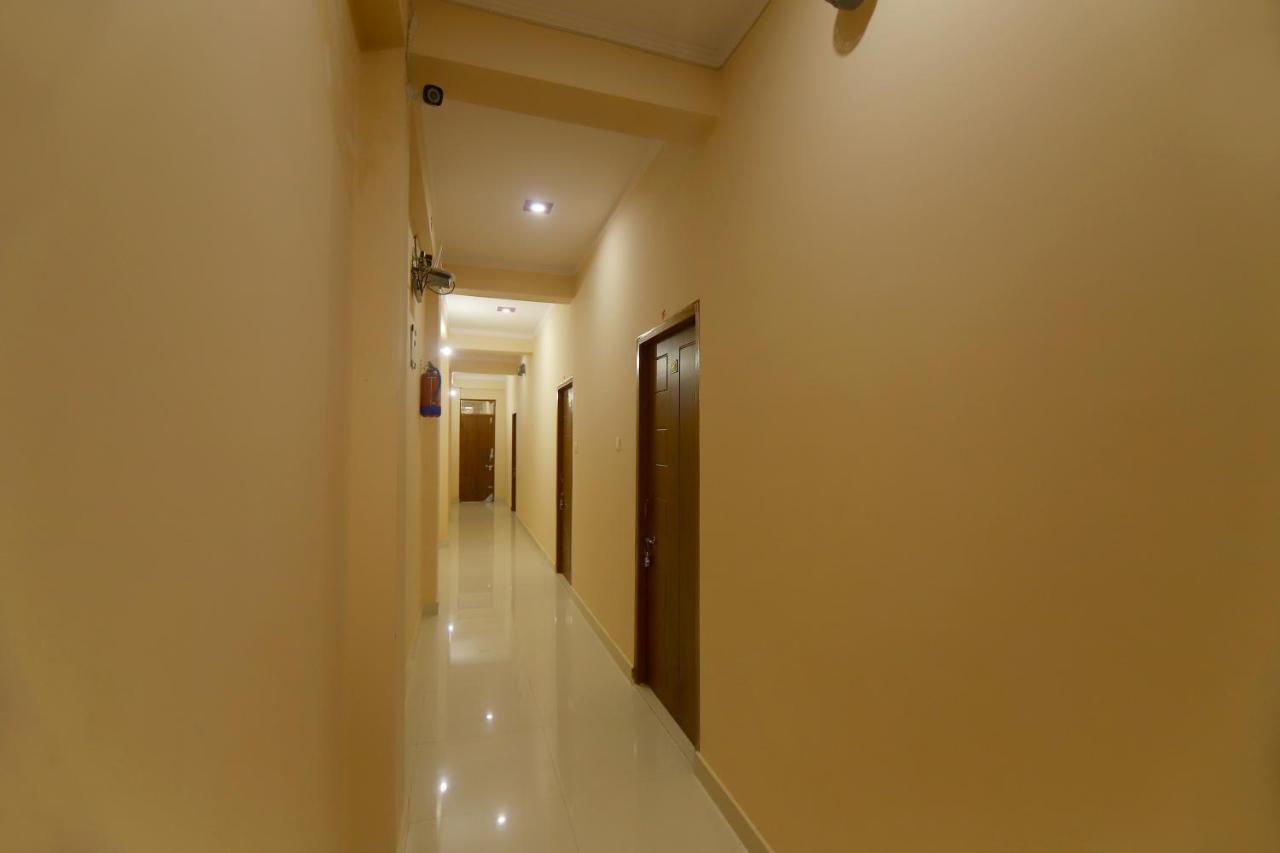Hotel Comfort Inn Homestay Дехрадун Екстериор снимка