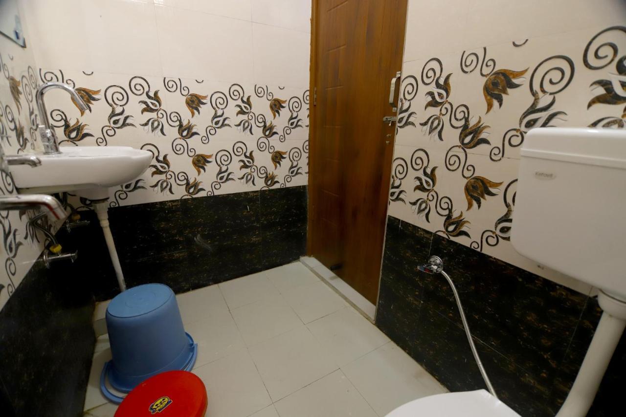 Hotel Comfort Inn Homestay Дехрадун Екстериор снимка